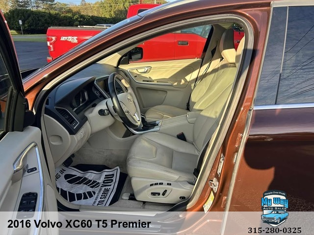 2016 Volvo XC60 T5 Premier