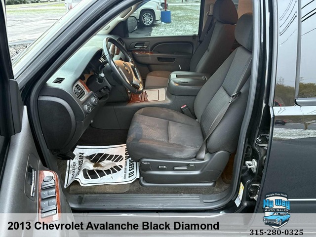 2013 Chevrolet Avalanche Black Diamond
