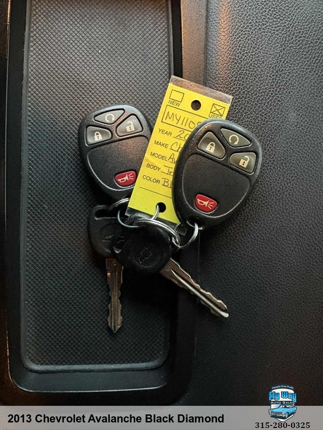 2013 Chevrolet Avalanche Black Diamond